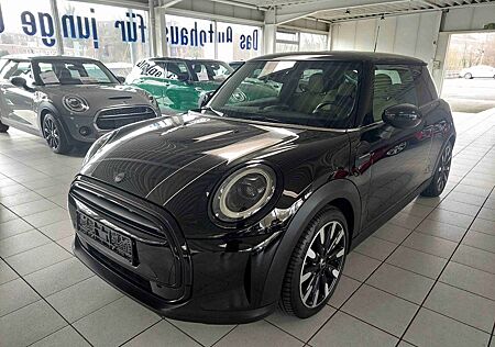 Mini Cooper Aut Navi PanoDach SportSitze Classic Trim
