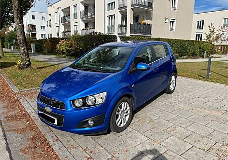 Chevrolet Aveo -PDC, Bluetooth, Schlüssellose,ABS,SitzHeiz