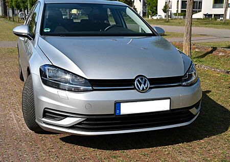 VW Golf Volkswagen 1.0 TSI 63kW Comfortline Topzustand
