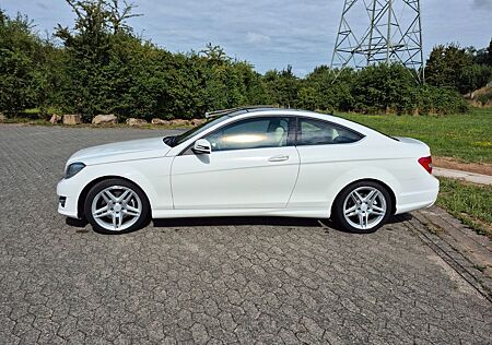 Mercedes-Benz C 350 Coupé großes AMG Packet Vollausstattung