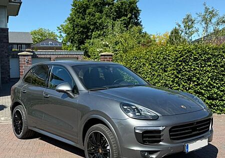 Porsche Cayenne S / V8 Diesel / Vollausstattung