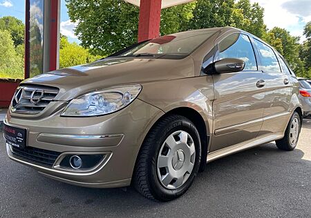 Mercedes-Benz B 170 Automatik Klima SHZ Scheckheft 1. Hand