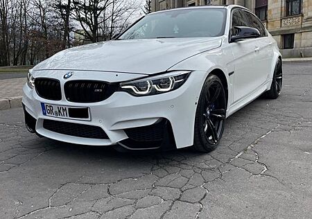 BMW M3 ,HEAD UP,HK SOUND,360 KAMERA,LED