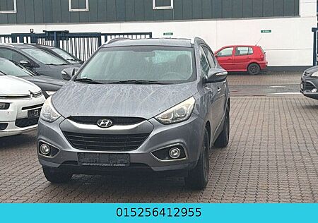 Hyundai ix35 1.7 CRDi - Kamera Navi Teilleder TÜV 27