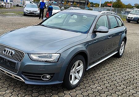 Audi A4 Allroad 2.0 TDI quattro Sommer/Winterreifen