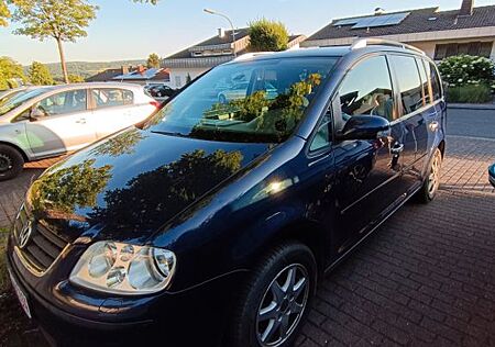 VW Touran Volkswagen 1.4 TSI 103kW -