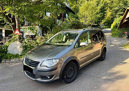 VW Touran Volkswagen Cross 1.4 TSI 125kW DSG -