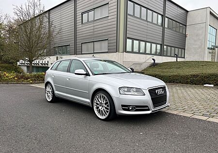 Audi A3 1.2 TFSI S tronic AHK * Automatik * Klimaauto