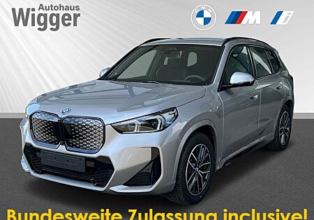 BMW iX1 30/M Sportpaket/HUD/AD/AHK-klappbar