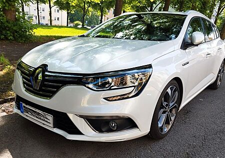 Renault Megane TCe 160 EDC GPF Bose Edition GrdTour ...