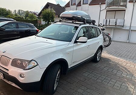BMW X3 xDrive35d - Pano, AHK, Leder, Scheckheft
