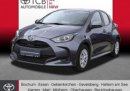 Toyota Yaris 1,5 Hybrid BUSINESS Edition NAVI SHZ KAMER