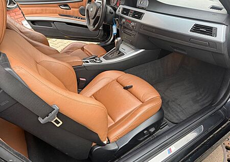 BMW 325i 325 Cabrio M PAKET 87TKM SCHECKH 1HD AUTOM.