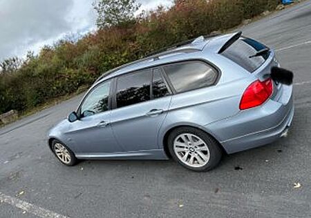 BMW 320d touring , tüv, xenon ,
