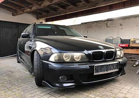 BMW 523i A Touring -