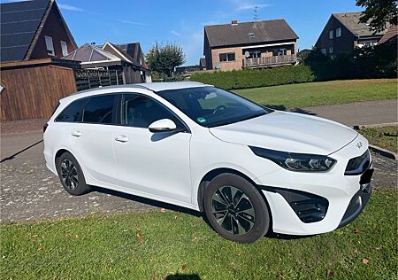 Kia Cee'd Sportswagon 1.6 GDI Plug-In Hybrid Vis...