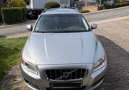 Volvo V70 gebraucht kaufen Volvo V70 2.0 D AHK KLIMA LEDER XENON