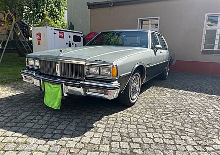 Pontiac Bonneville Parisienne