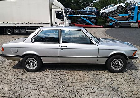 BMW 316 E21 Bj 1979 Classic Data Note 2