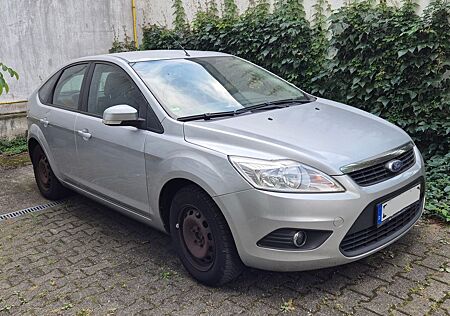 Ford Focus 1,6 Style Limousine