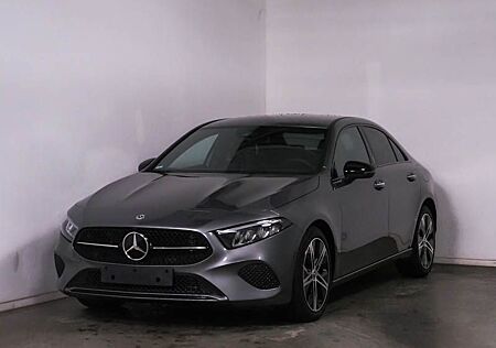 Mercedes-Benz A 200 d Limousine Progressive Night+Ambi+Keyless