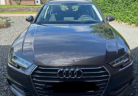 Audi A4 40 TDI S tronic Avant -