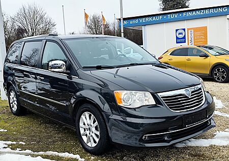 Lancia Voyager 2,8 CRDI Platinum Automatik 7 Sitzer