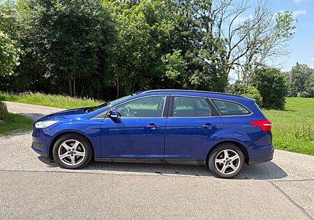 Ford Focus 1,0 EcoBoost 92kW Business Business