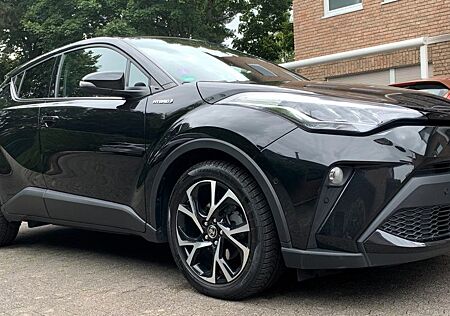 Toyota C-HR 2.0-l-VVTi Hybrid Team Deutschland Team...