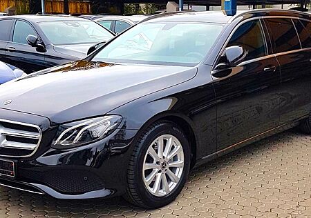 Mercedes-Benz E 200 E 200d T AVANTGARDE 9G Autom. LED KAMERA