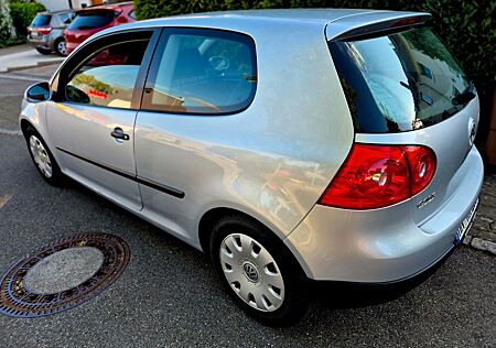VW Golf Volkswagen V Lim. Trendline KLIMA 1HAND GARANTIE