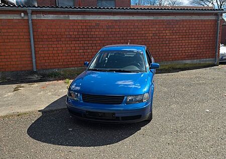 VW Passat Volkswagen 1.8 Highline