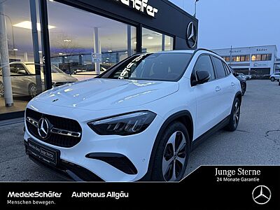 Mercedes-Benz GLA 200 Progressive Night AHK Distro Led Keyless