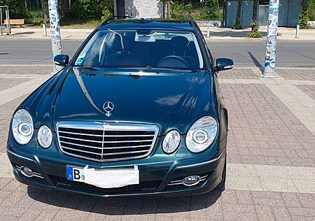 Mercedes-Benz E 200 KOMPRESSOR T AVANTGARDE Avantgarde