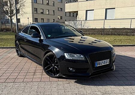 Audi A5 3.2 FSI S line Panorama 20 Zoll Felgen