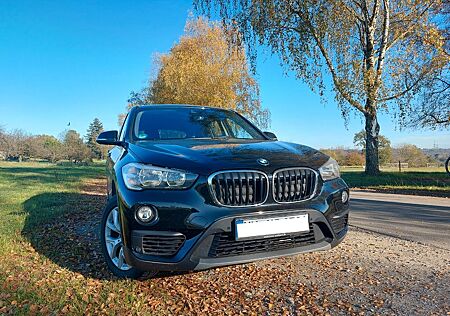 BMW X1 sDrive18i Adventage 03.2017 Automatik