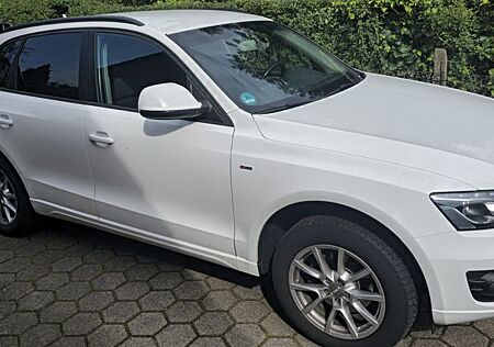 Audi Q5 2.0 TDI quattro -