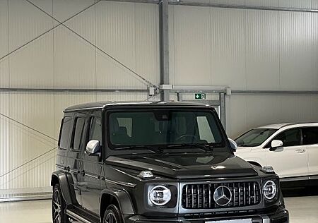 Mercedes-Benz G 63 AMG Mercedes-AMG STRONGER THAN TIME CARBON