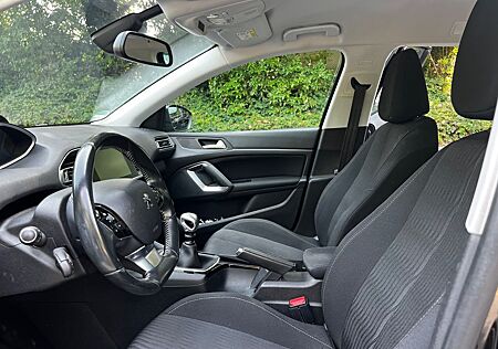 Peugeot 308 Access BlueHDi 100 STOP & START Access