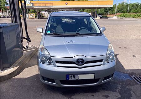 Toyota Corolla Verso 1.8 Linea Sol linea sol