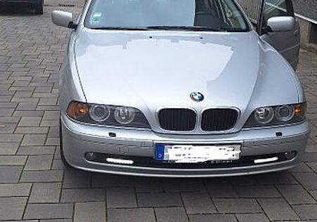 BMW 525i A Exclusive Exclusive