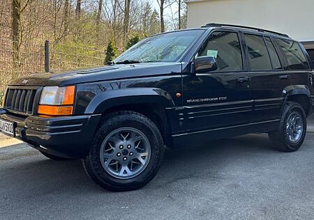 Jeep Grand Cherokee Limited LX 5.9 Auto Limited