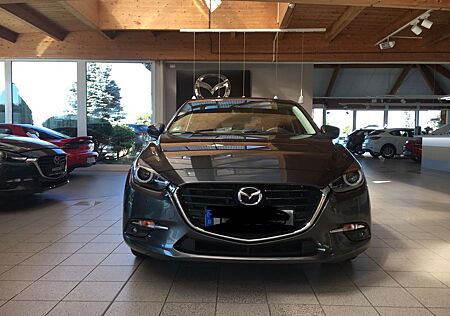 Mazda 3 2.0 SKYACTIV-G 120 Center-Line Center-Line