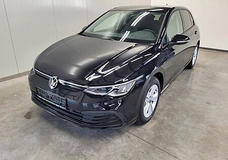 VW Golf Volkswagen VIII Lim. Life DSG