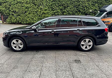 VW Passat Variant Volkswagen 2.0 TDI DSG *Navi*LED*1.Hand*Kame