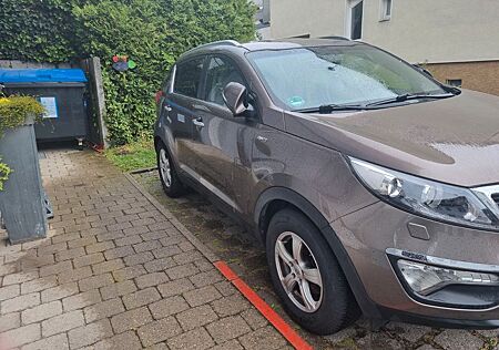 Kia Sportage 2.0 CRDi 2WD Attract Attract
