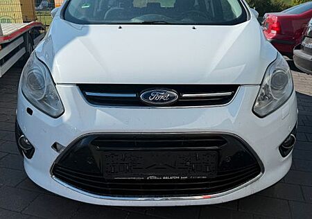 Ford C-Max Titanium