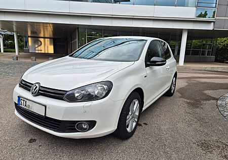 VW Golf Volkswagen 1.2 TSI - top Ausstattung und sehr gepflegt