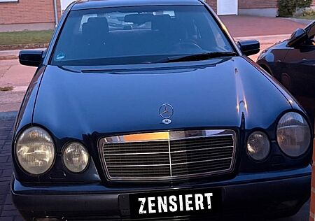 Mercedes-Benz E 230 CLASSIC Classic
