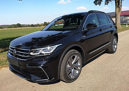 VW Tiguan Volkswagen R-Line 2.0TDI DSG 4Motion AHK Navi Coc...